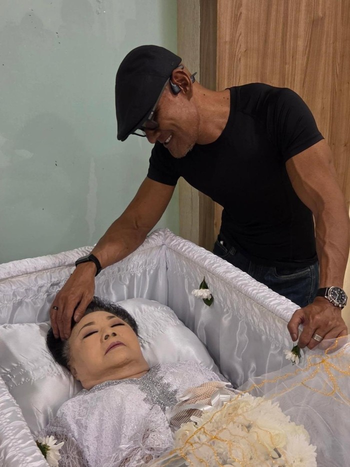 Kabar Duka: Ibunda Deddy Corbuzier, Heniwaty, Meninggal Dunia