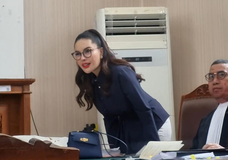 Nikita Mirzani Menang Banding Lawan Reza Gladys, Kewajiban Ganti Rugi Gugur