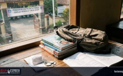 Editorial: Pendidikan Gratis Jangan Berhenti Pada Spanduk Kebijakan Editorial: Pendidikan Gratis Jangan Berhenti Pada Spanduk Kebijakan